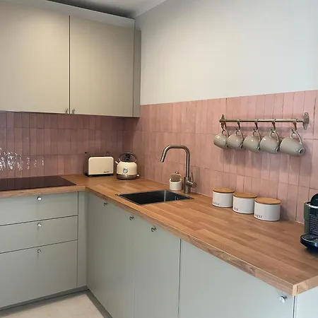 Apartment Paproc I Malina - 300 Metrow Do Centrum